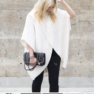 Free People Oversized Ivory Sweater. Medium/Large
